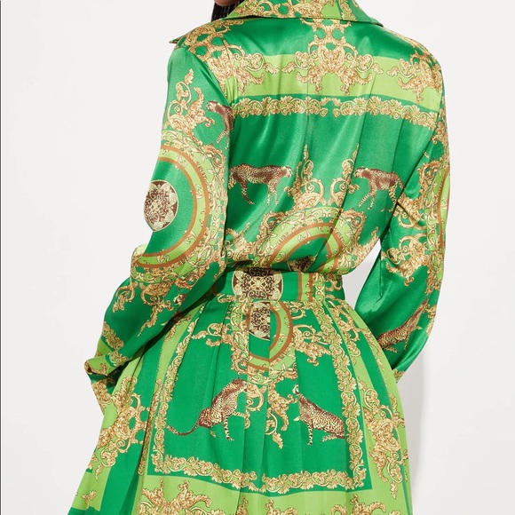 2 Piece Skirt & Top Set - Picture 2 of 3